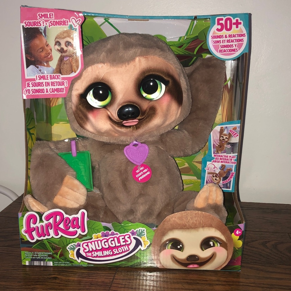 Furreal snuggles the smiling sloth